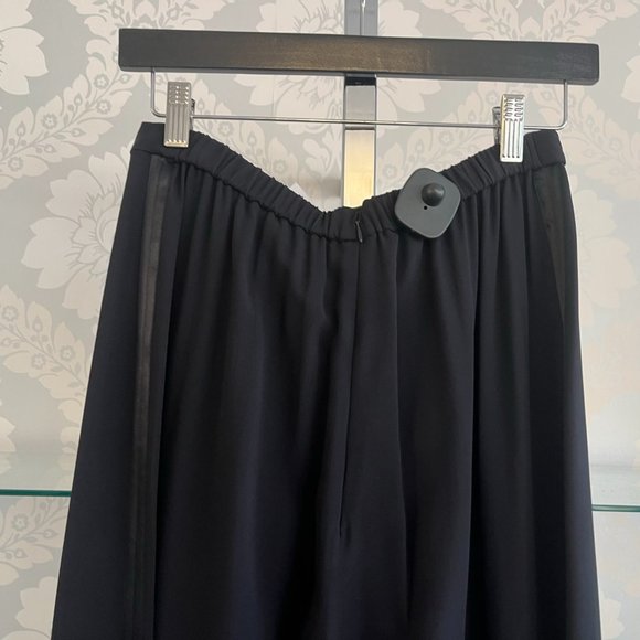 ST. JOHN EVENING Black Straight Leg Flat Front Silk Trouser/Pant - Picture 6 of 8